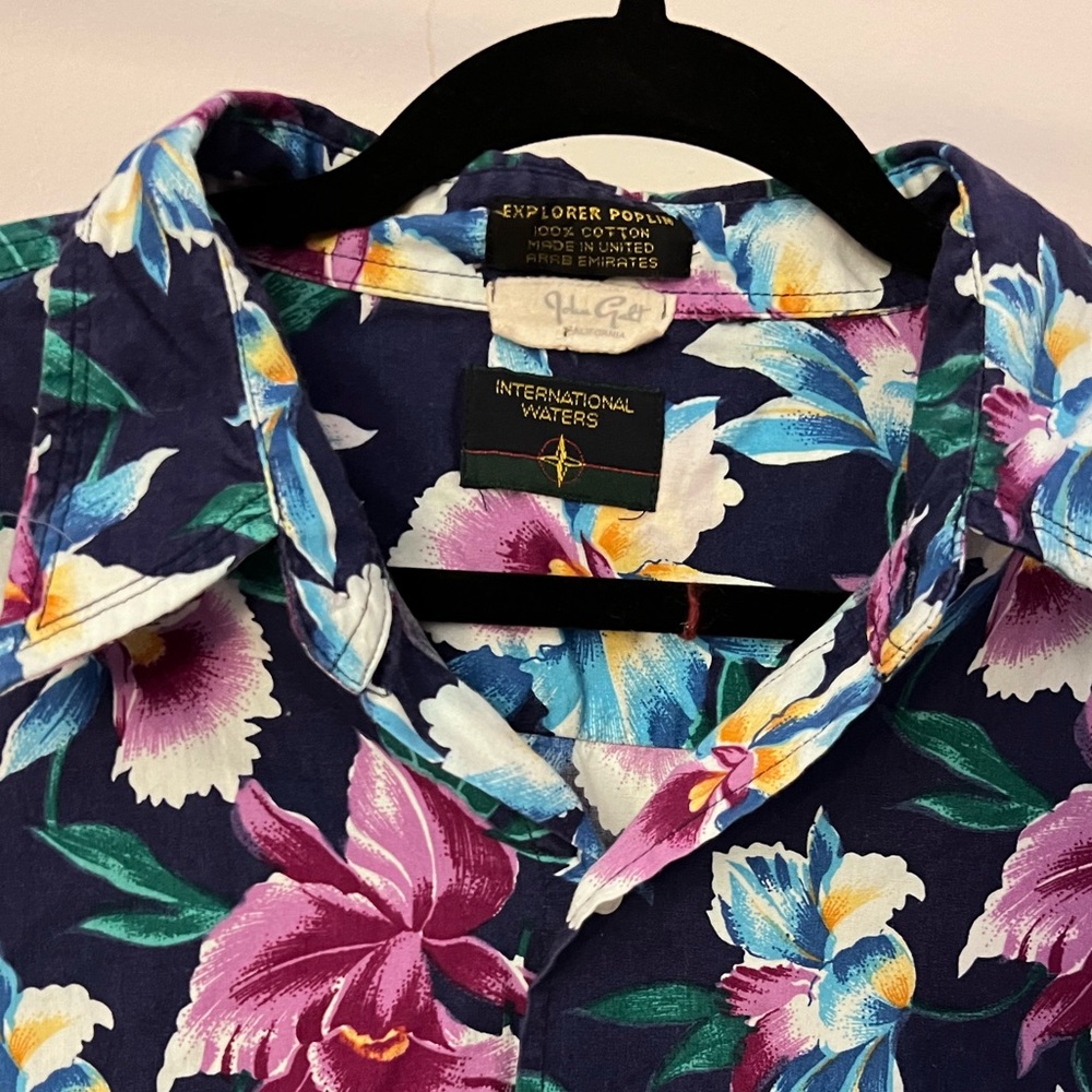 Brandy Melville x John Galt cropped Hawaiian shirt